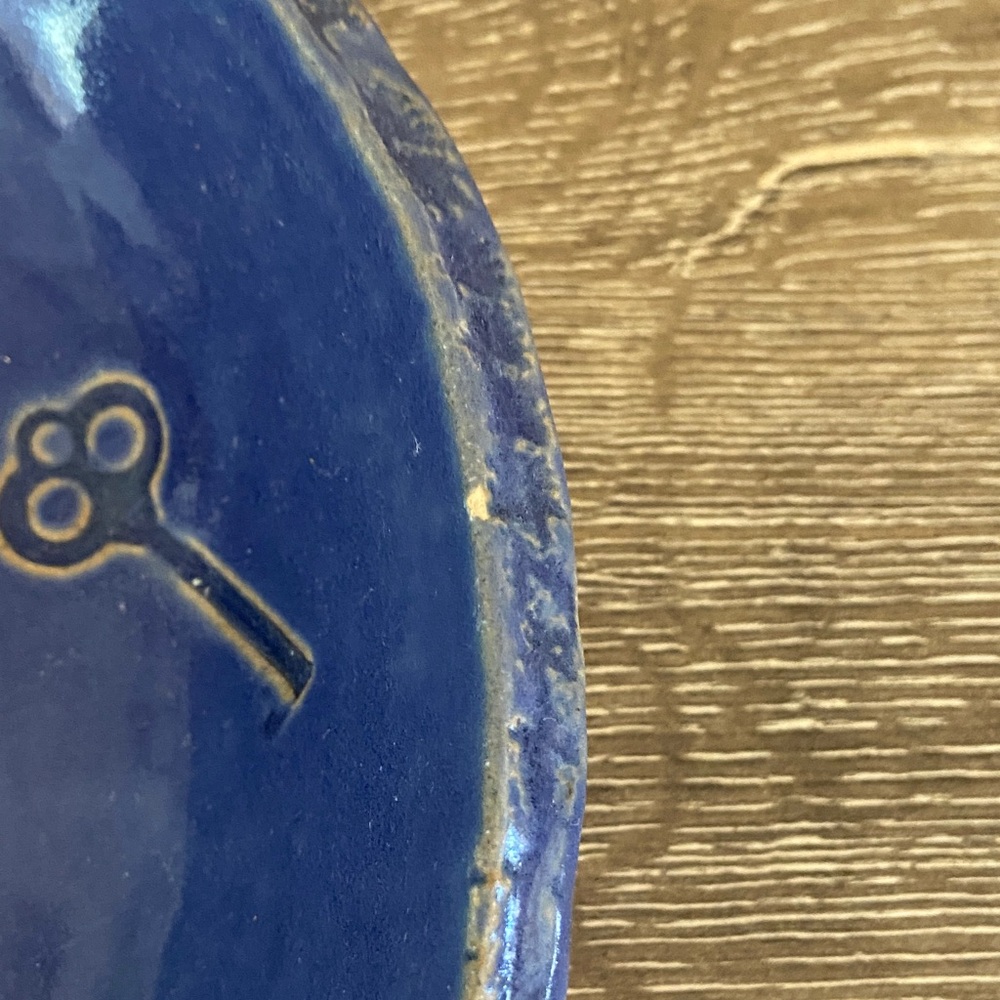 Handmade Blue Ceramic Key Motif Decorative Bowl Mitchell’s Place Signed - Picture 2 of 3